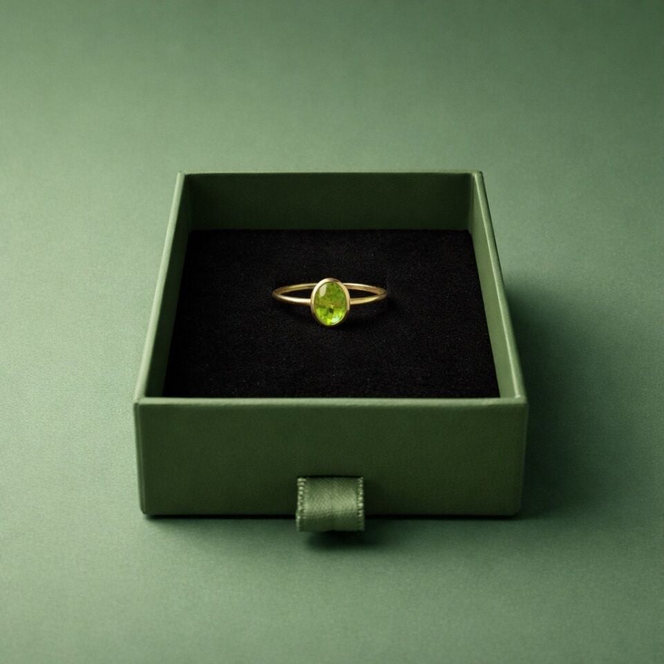 Zebercet Taşlı Oval Kesim Gümüş Yüzük