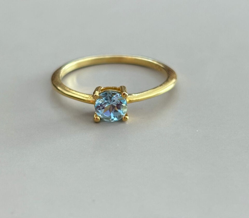 Topaz Taşlı Kare Kesim Gümüş Yüzük