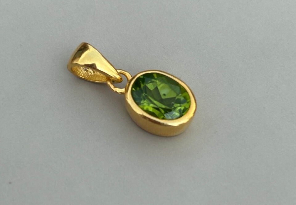 Zebercet Taşlı Oval Kesim Charm